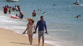 Disfruta del sol, arena y mar en México: 98.5% de playas pasan ‘examen’ de la Cofepris