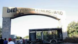 Denuncian cierre de escuelas por violencia en Michoacán