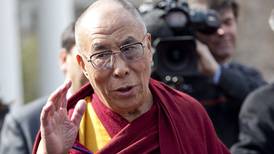 Dalai Lama reaparece en público luego de ser acusado de abuso de un niño