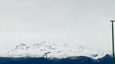Intensa nevada en el volcán Xinantécatl: Autoridades de Edomex cierran acceso