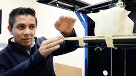Alumno de la UNAM diseña impresora 3D para replicar huesos con materiales biodegradables
