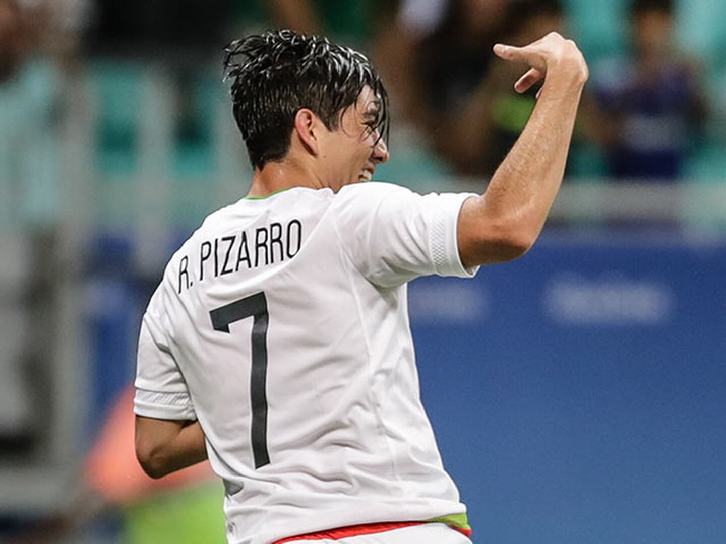 Rodolfo Pizarro le dice adiós a Río 2016