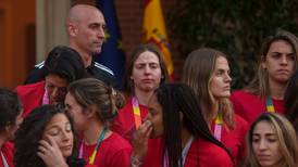 Luis Rubiales recibe denuncias por ‘violencia sexual’; presidente de España critica sus disculpas