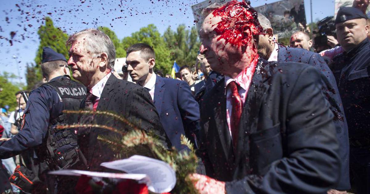 Sergei Andreev, ambasador Rosji w Polsce, uderzony czerwoną farbą – El Financiro