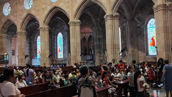 Guardia Nacional irrumpe en una iglesia para sacar a una persona migrante en Veracruz
