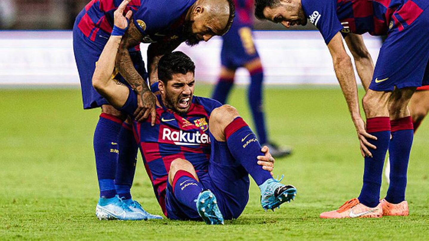 ¡Barcelona anunció que Luis Suárez será operad de la rodilla!