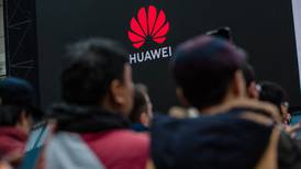Huawei niega haber recopilado datos de usuarios de Facebook
