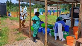 OMS da por terminado el brote de ébola en Uganda