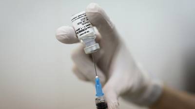 ¿No que muy seguras? Kremlin aclara que Putin no puede recibir vacunas rusas contra COVID-19