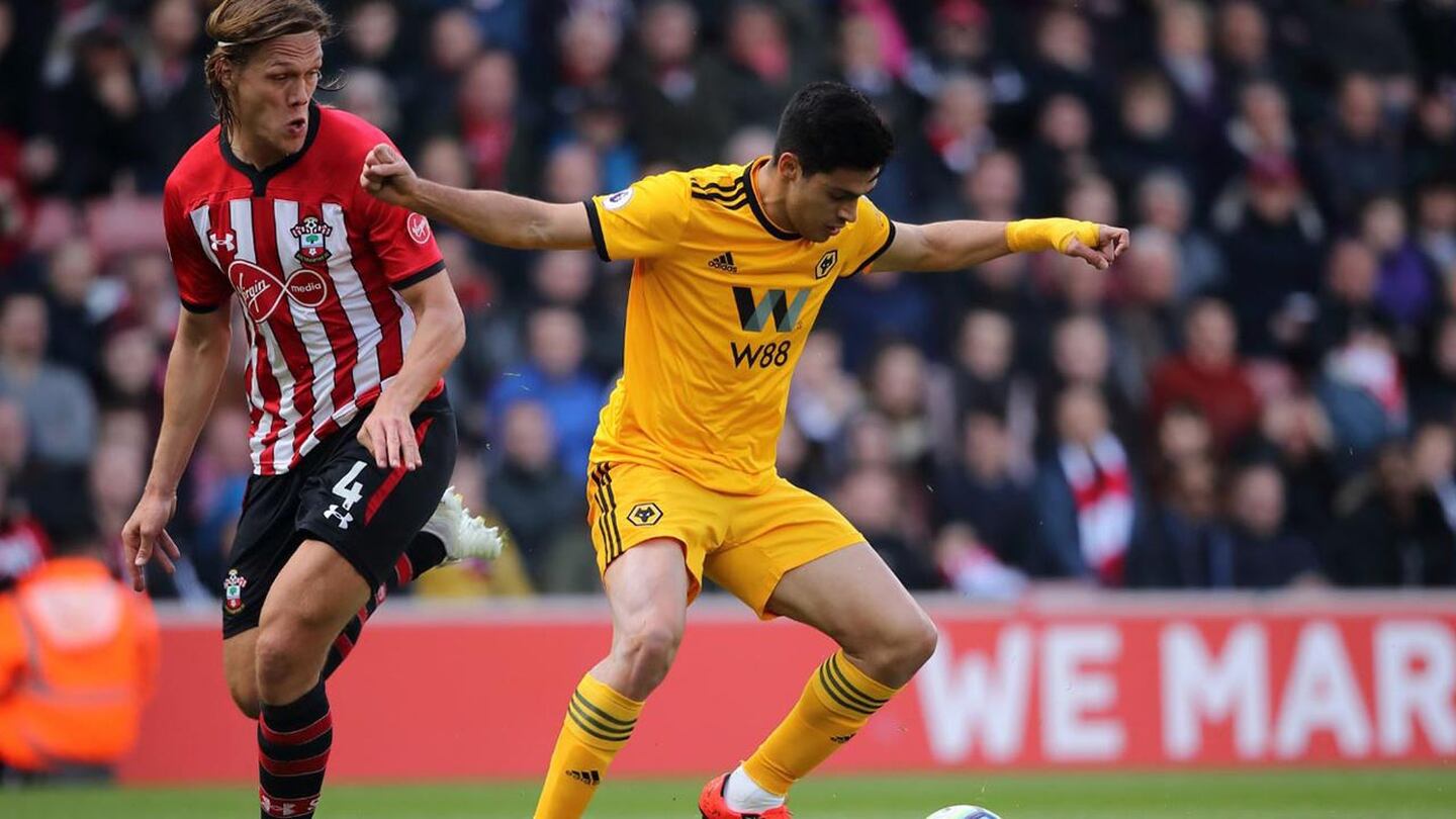 Raúl Jiménez y el Wolverhampton sufren duro revés en su visita al Southampton