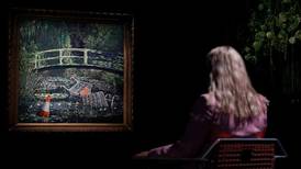 'Show me the Monet' de Banksy se subasta por casi 10 millones de dólares
