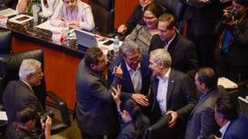 ‘Se llevan y no se aguantan’: Mancera y Cravioto a punto de los golpes en el Senado (VIDEO)
