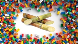 Lego te quita el plástico de las manos para que ahora armes bloques hechos con caña de azúcar 