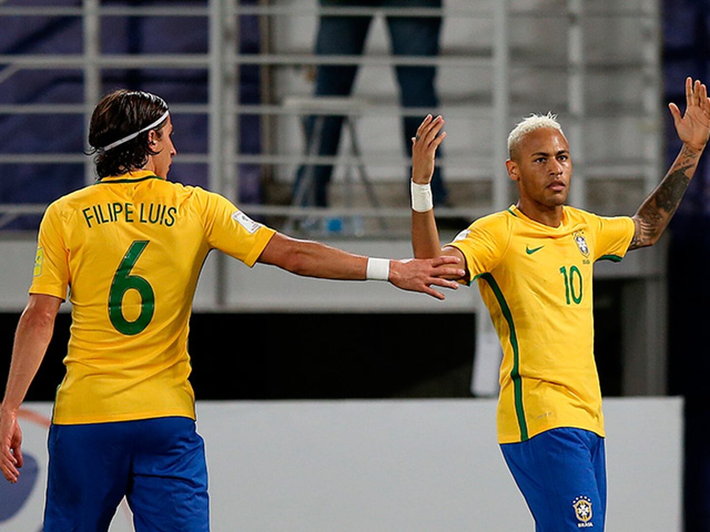 Neymar brilló y Brasil aplastó a Bolivia