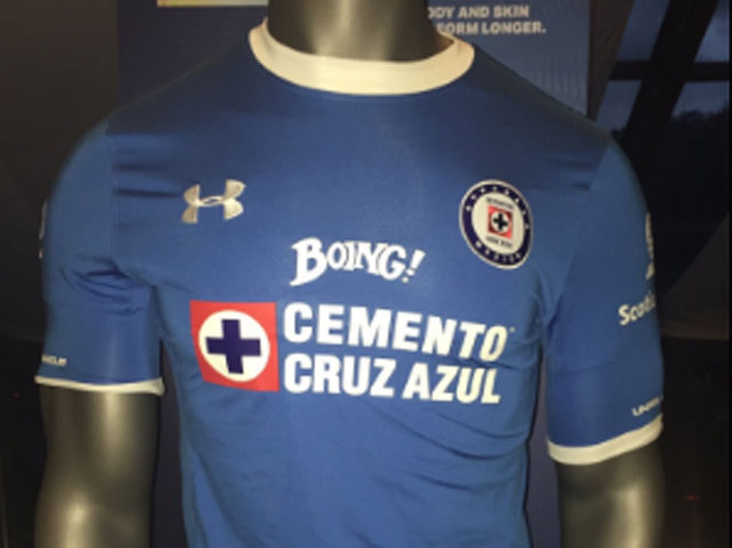 Cruz Azul presentó su uniforme para el Apertura 2016