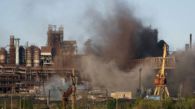 Evacuación de civiles de siderúrgica en Mariúpol. Esto es lo que sabemos