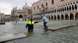  Emiten nueva alerta de inundación en Venecia; prevén alcance de 160 centímetros
