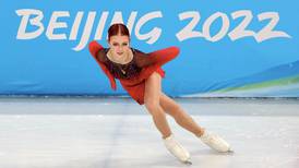 Al ritmo de Lila Downs, patinadora rusa Alexandra Trusova se ‘luce’ en Beijing 2022