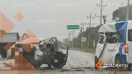 Choque entre combi y un automóvil deja seis personas muertas en carretera de Quintana Roo