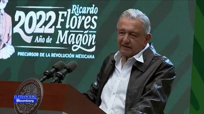 AMLO tilda de ‘cínico y cretino’ a Claudio X. González por llamar a marcha para defender al INE