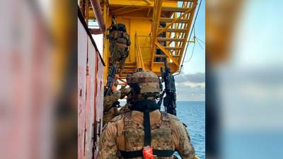 Elemento de la Marina se suicida en plataforma de Pemex en Campeche  