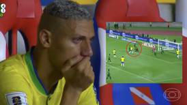 Falló SOLO ante el portero y rompió en LLANTO: Richarlison se desploma con Brasil (VIDEO)