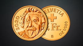 'Querida, encogí a Einstein': Suiza emite la moneda más pequeña del mundo 