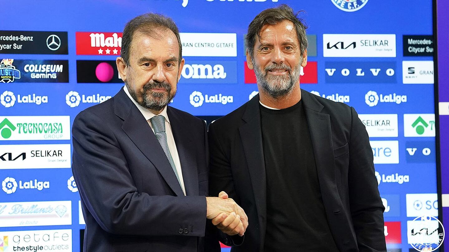 Ángel Torres presentó al nuevo entrenador de los 'Azulones' (Cortesía Getafe)