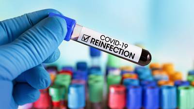 ¿Por qué te reinfectas de COVID-19? Un virólogo lo explica