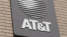 AT&T indagaría si la Casa Blanca influyó para bloquear adquisición de Time Warner 