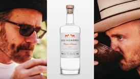 'Cocinaron' juntos metanfetaminas, ahora 'Heisenberg' y 'Jesse Pinkman' lanzan su marca de mezcal