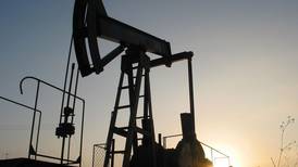 Petróleo registra su mayor recuperación en más de un año tras recorte de la OPEP+