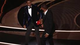 Chris Rock habla de la cachetada de Will Smith en los Oscar: ‘Recibí el golpe como Pacquiao’