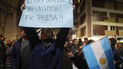 Piden 12 años de prisión para Cristina Fernández