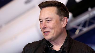 Musk se ‘monta’ en las acciones de Tesla y es (de nuevo) el hombre más rico del mundo