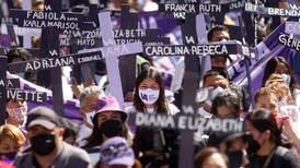 Familias de víctimas de feminicidio declaran el ‘Día de Muertas’ y marchan para exigir justicia