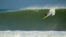 4 destinos para surfear en México esta Semana Santa
