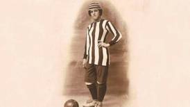 Ana Carmona, la mujer que se disfrazó de hombre para jugar futbol
