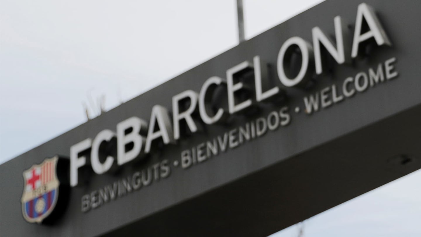 Aumenta la crisis en Barcelona tras las declaraciones: 'Alguien ha metido la mano en la caja'