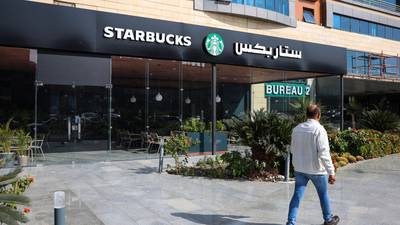 Boicot a Starbucks por guerra en Gaza: Franquicia en Medio Oriente recorta personal