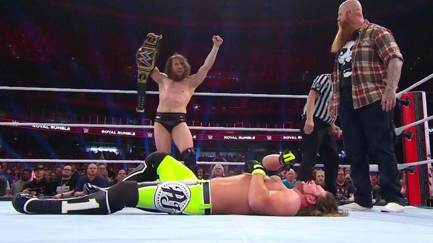Daniel Bryan venció a AJ Styles en Royal Rumble