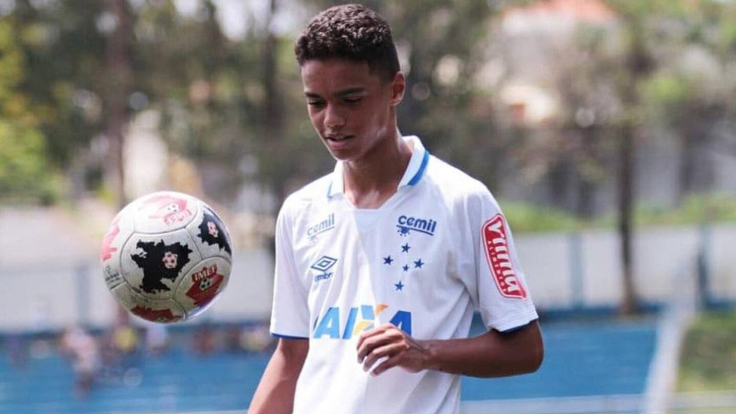 ¡El Cruzeiro anunció el fichaje del hijo de Ronaldinho!