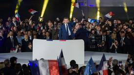 Triunfo de Macron ‘da un respiro’ al euro e impulsa las acciones francesas