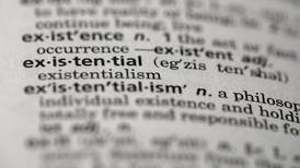 ¿Qué es 'existencial'? Dictionary.com la elige como la 'palabra del año'