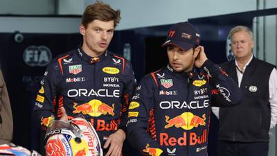 ‘Hay que obedecer al equipo’: ‘Checo’ sobre la vuelta rápida que le quitó Verstappen en Arabia