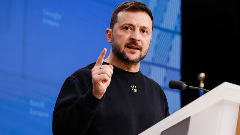 Trump descarta a Zelenski de las negociaciones para terminar guerra con Rusia: ‘Es innecesario’