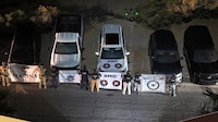 (VIDEO) Hallan 18 autos de lujo en sótano en Sonora; 17 tienen reporte de robo en EU