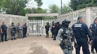 Ataque en secundaria de Torreón: Muere subdirectora y detienen a 2 exalumnos; hay 3 heridos
