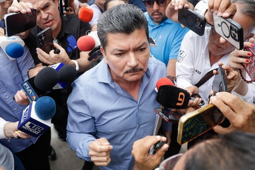 ¿Quién es Marco Antonio Almanza, exfuncionario de Sinaloa que aseguró que no se entregaría a EU?
