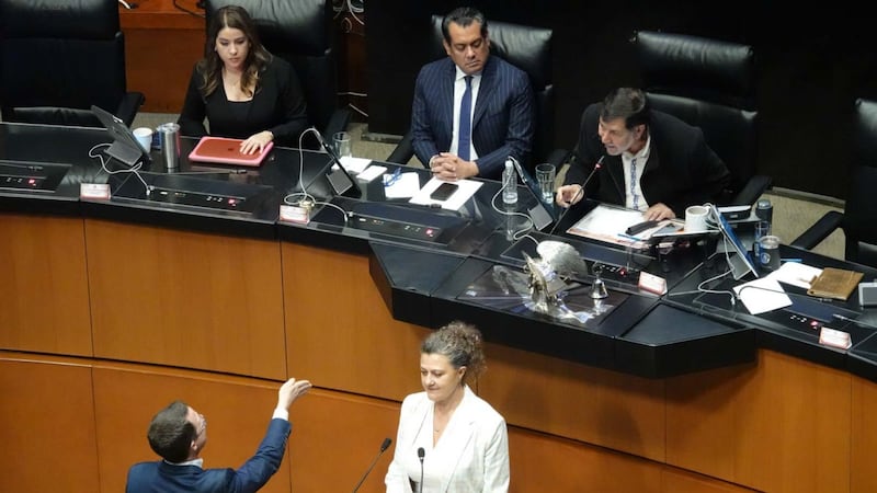 ‘Pedazo de... Político’: Noroña y Anaya se enfrentan con insultos en el Senado tras elección judicial